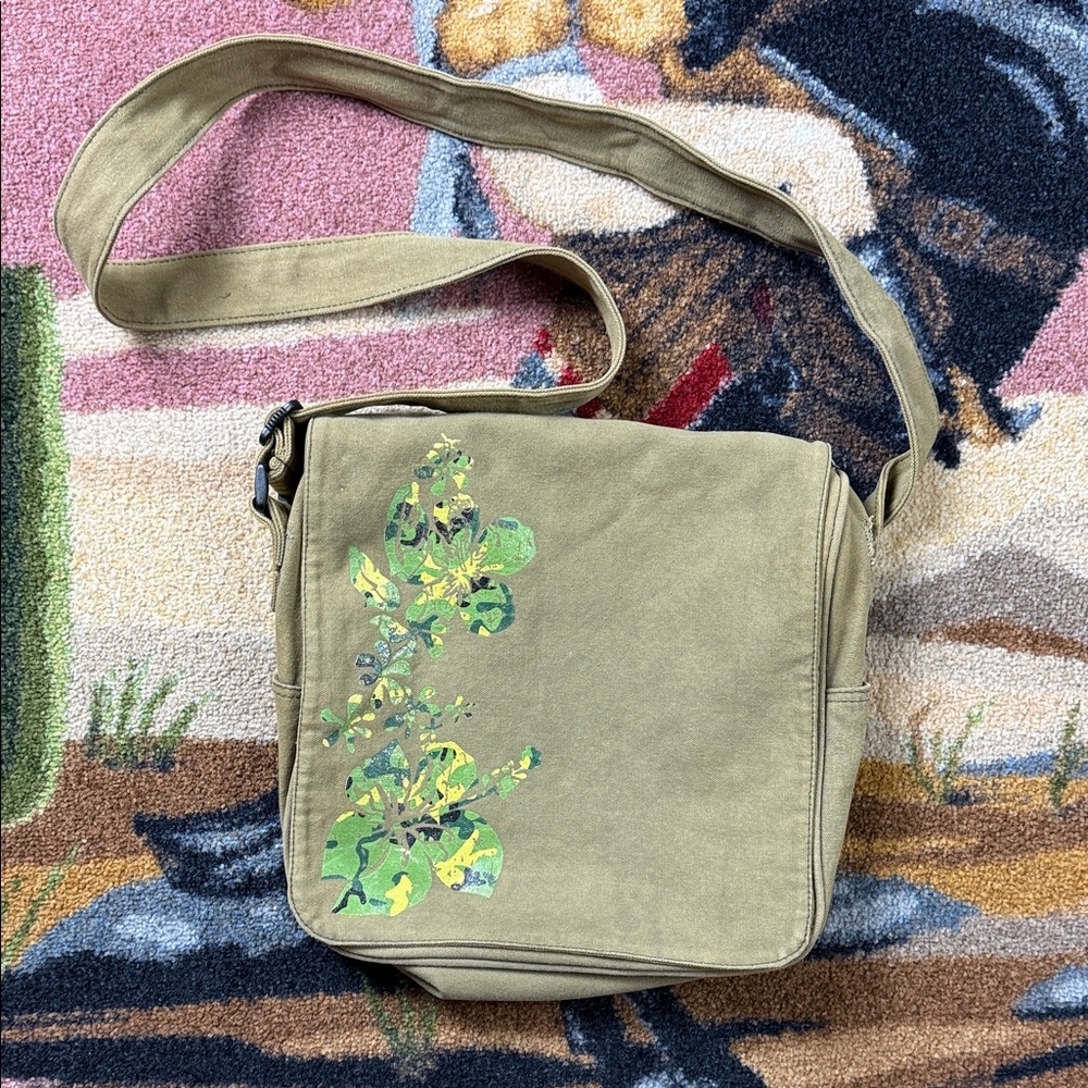 Y2K VINTAGE MESSENGER BAG